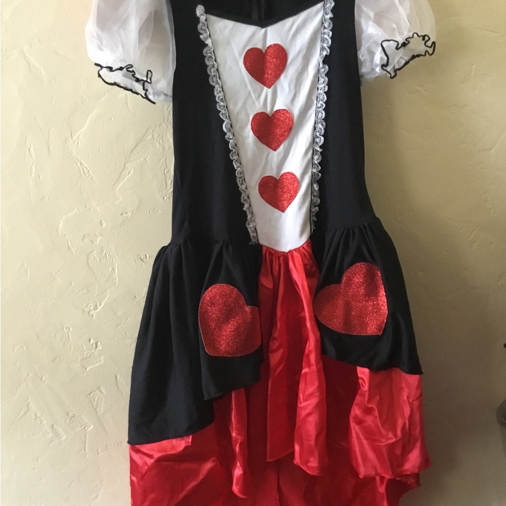 NWT Jr. Girls Teen Wonderland Queen , Queen of Hearts Halloween Costume - Picture 2 of 5
